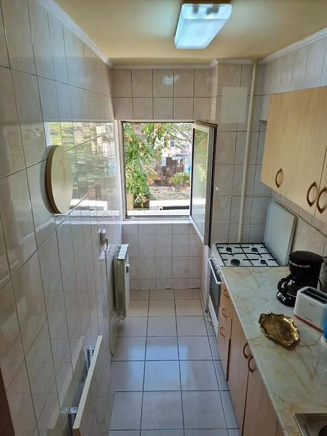 Charming And Intimate Getaway In Bucharest - Near Unirii Square Apartment